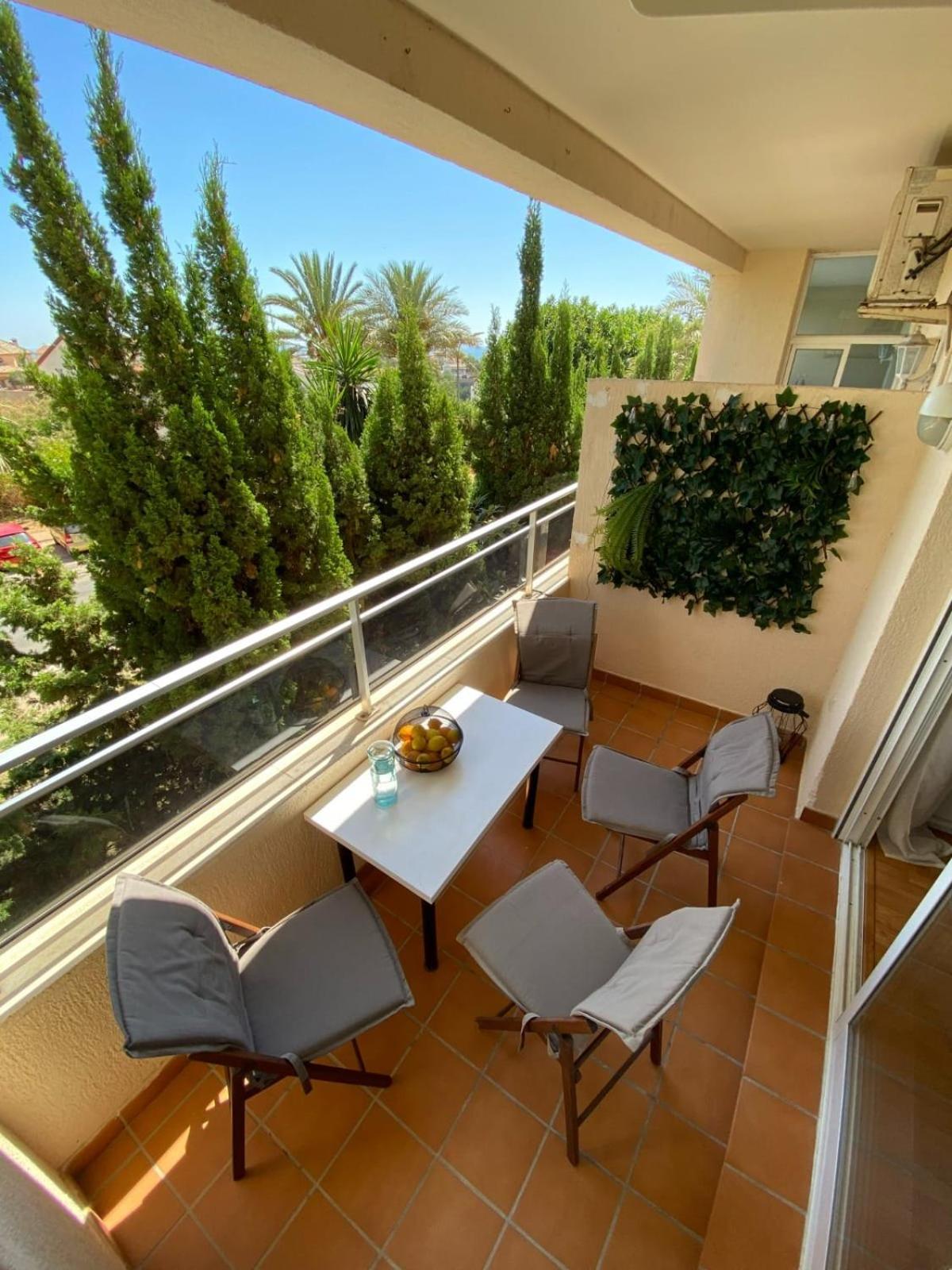 Klimatyczny Loft I Egzotyczny Basen Apartment Benalmádena Exterior foto